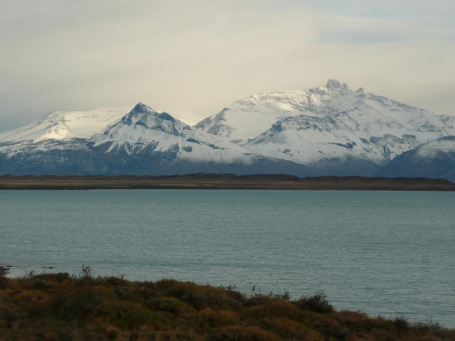 le lac et la montagne