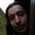cheveux au vent sur le marchepied du train